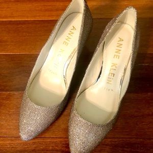 Anne Klein Rosalie Iflex Pumps - Gold - Size 6-1/2